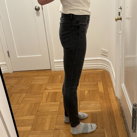 Paige Skinny Verdugo Ultra Skinny Jeans - Picture 5 of 9